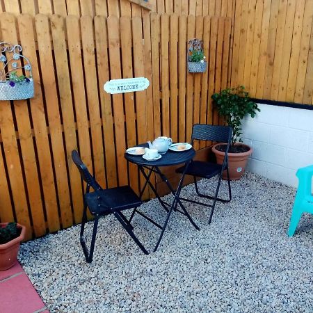 אניס 1Bedroom Self Contained Apartment מראה חיצוני תמונה
