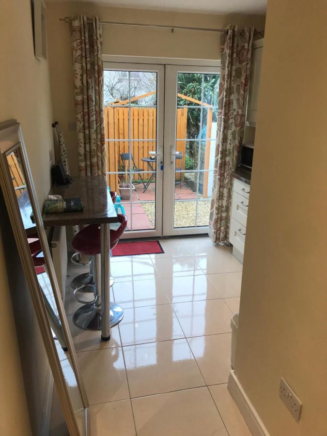 אניס 1Bedroom Self Contained Apartment מראה חיצוני תמונה